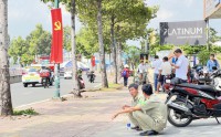 TP.Thủ Đức: Phát hiện người đàn ông tử vong bên lề đường Phạm Văn Đồng